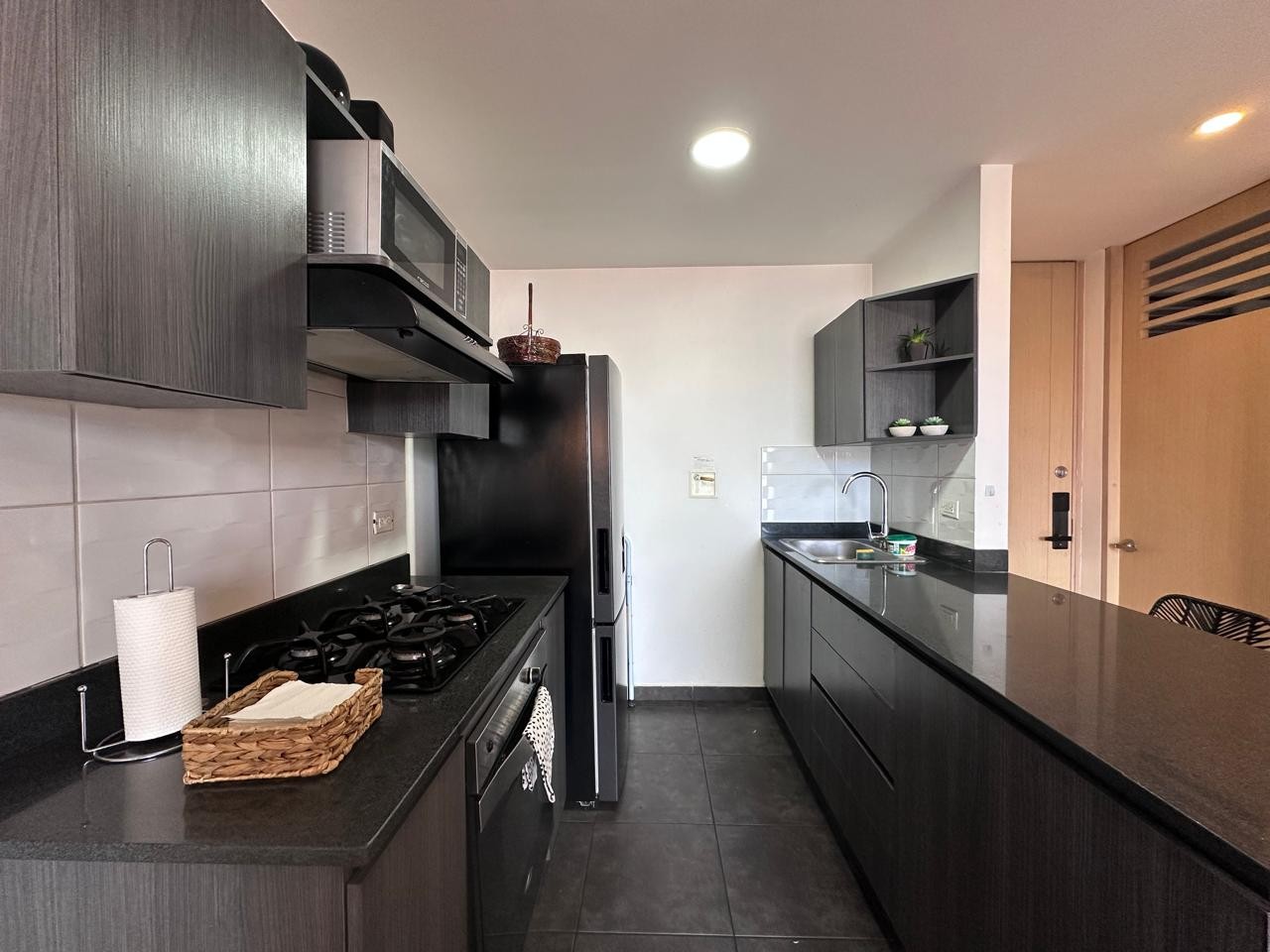 Apartamento en arriendo en El Poblado, Medellín · foto 5 de 18