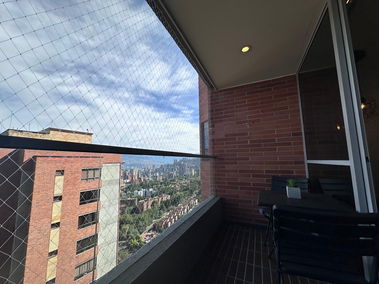 Apartamento en arriendo en El Poblado, Medellín · foto 18 de 18