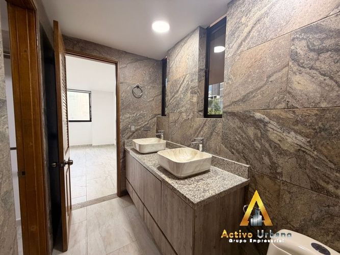 Apartamento de 3 alcobas en arriendo en La Florida, Medellín, 130 m² · foto 4 de 13