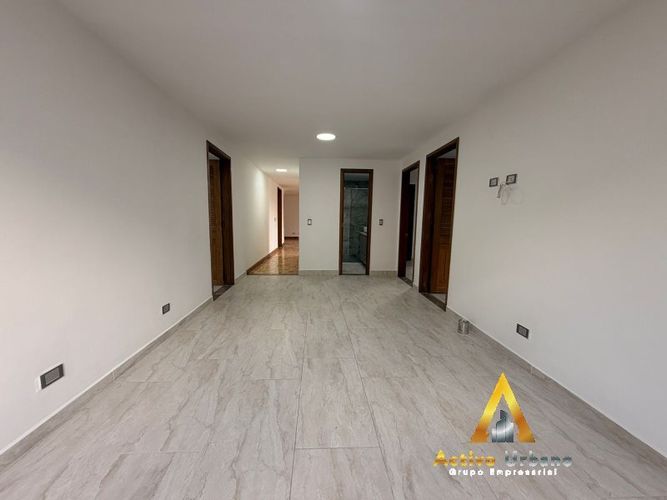Apartamento de 3 alcobas en arriendo en La Florida, Medellín, 130 m² · foto 6 de 13