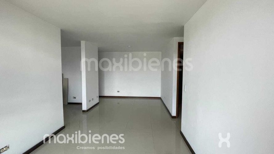 Apartamento de 3 alcobas en venta en Belén Rincón, Medellín, 67 m² · foto 4 de 13