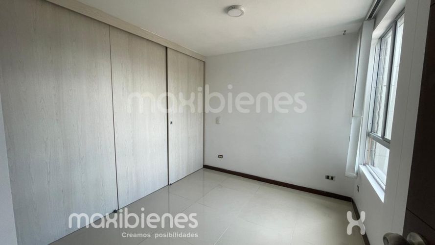 Apartamento de 3 alcobas en venta en Belén Rincón, Medellín, 67 m² · foto 7 de 13