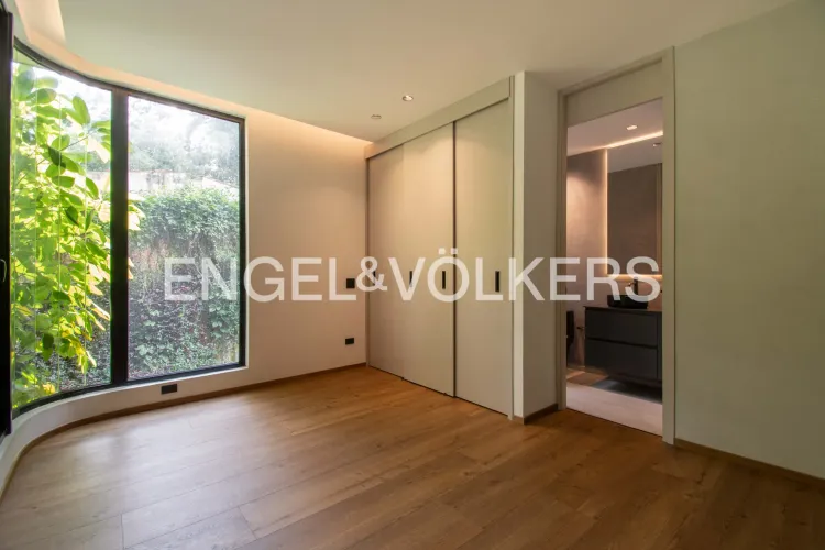 Apartamento de 2 alcobas en venta en El Diamante No. 2, Medellín, 240 m² · foto 10 de 15