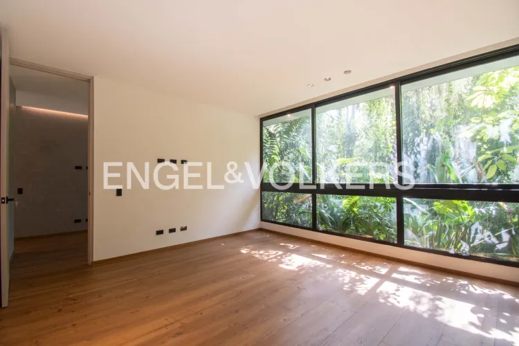 Apartamento de 2 alcobas en venta en El Diamante No. 2, Medellín, 240 m² · foto 6 de 15