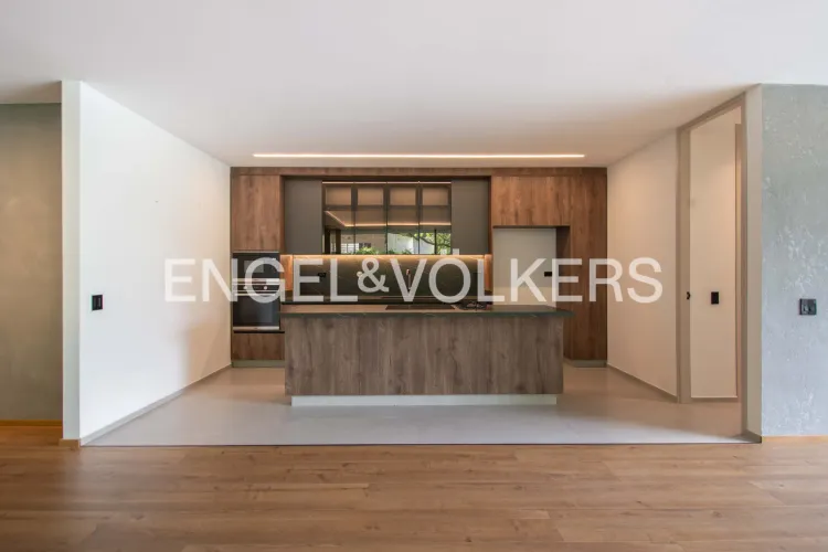 Apartamento de 2 alcobas en venta en El Diamante No. 2, Medellín, 240 m² · foto 5 de 15
