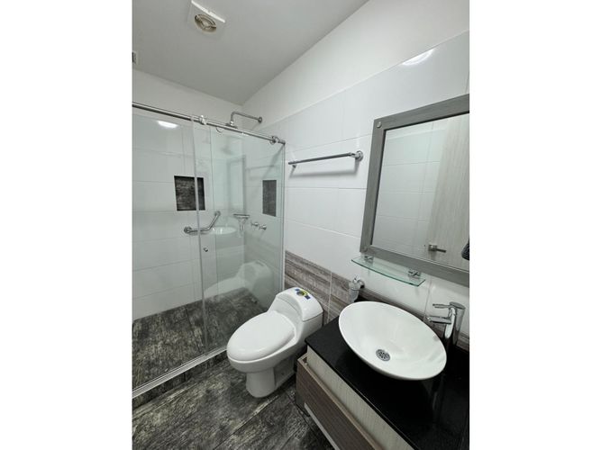 Apartamento de 3 alcobas en venta en Guayaquil, Armenia, 95 m² · foto 6 de 10