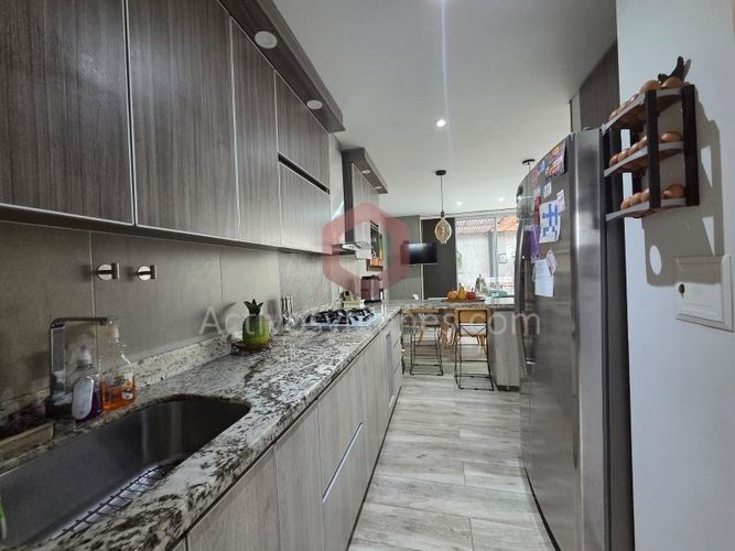 Casa de 4 alcobas en venta en Barro Blanco, Rionegro, 230 m² · foto 5 de 21