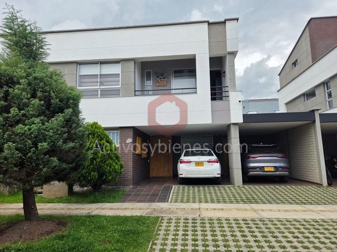 Casa de 4 alcobas en venta en Barro Blanco, Rionegro, 230 m² · foto 21 de 21