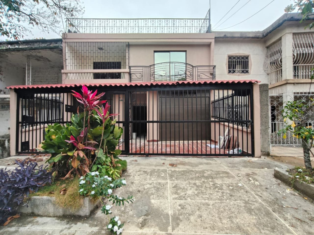 House for rent in San fernando viejo, Cali
