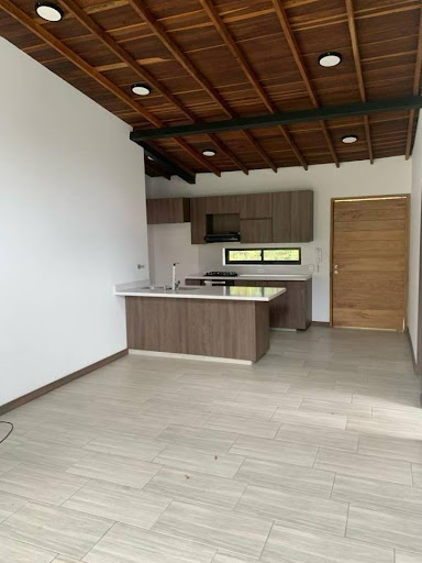 Casa en arriendo en La Industrial, Marinilla · foto 2 de 12