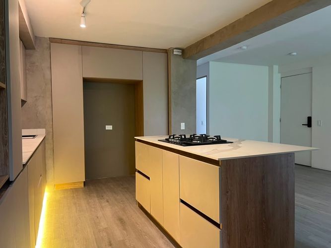 Apartamento de 3 alcobas en arriendo en El Poblado, Medellín, 83 m² · foto 5 de 13