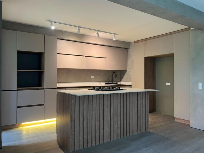 Apartamento de 3 alcobas en arriendo en El Poblado, Medellín, 83 m² · foto 3 de 13
