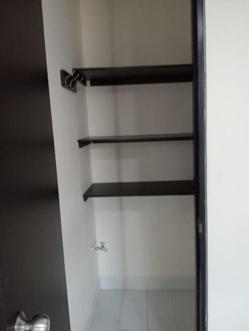 Oficina en arriendo en Laureles, Medellín, 28 m² · foto 5 de 6
