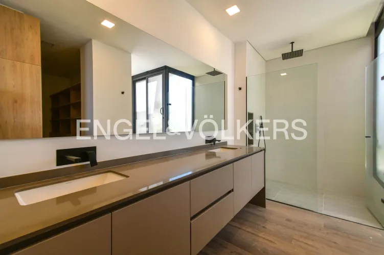 Casa de 3 alcobas en venta en La Quiebra, Rionegro, 268 m² · foto 10 de 15