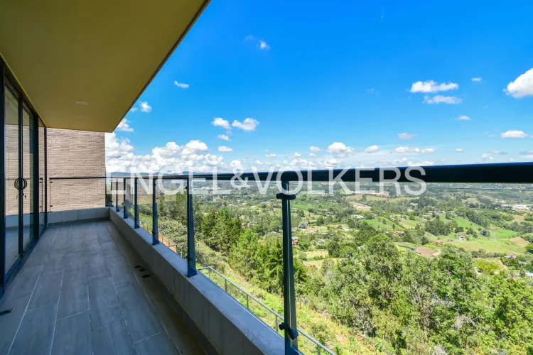 Casa de 3 alcobas en venta en La Quiebra, Rionegro, 268 m² · foto 9 de 15