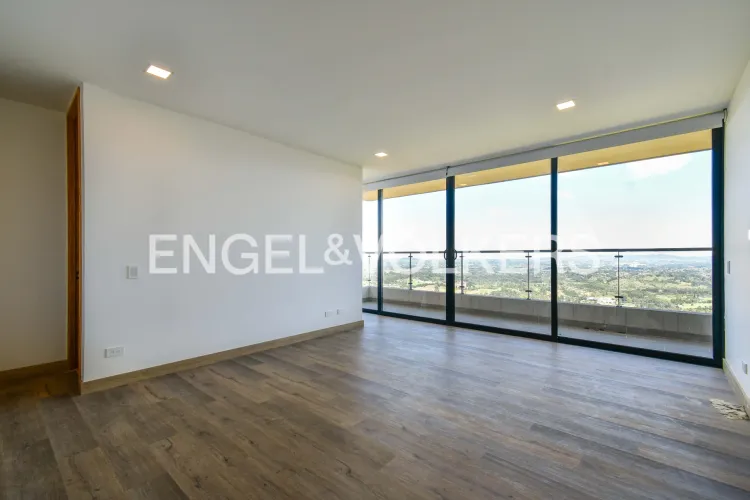 Casa de 3 alcobas en venta en La Quiebra, Rionegro, 268 m² · foto 8 de 15