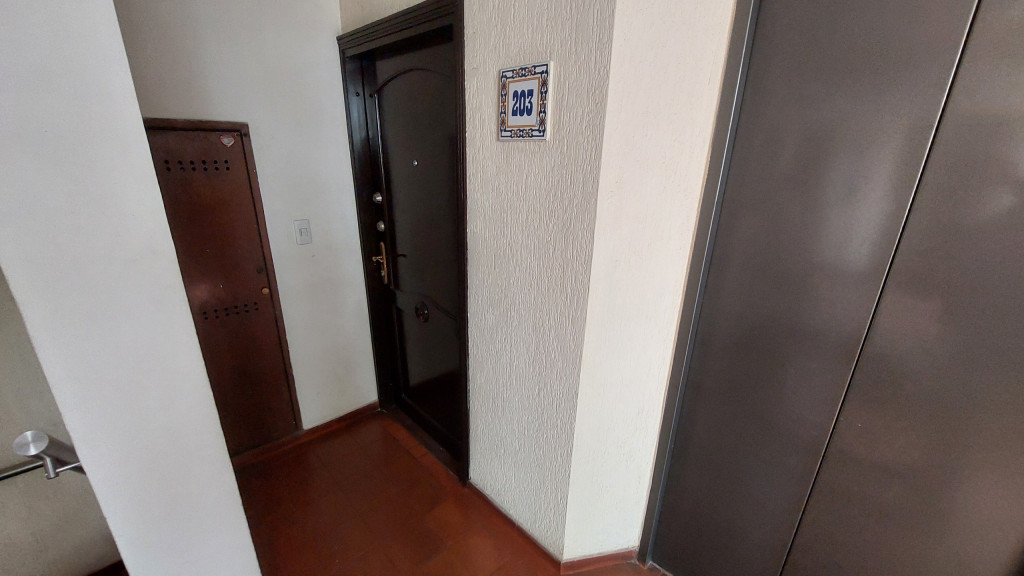 Apartamento en venta en Prados Del Norte, Cali · foto 2 de 24