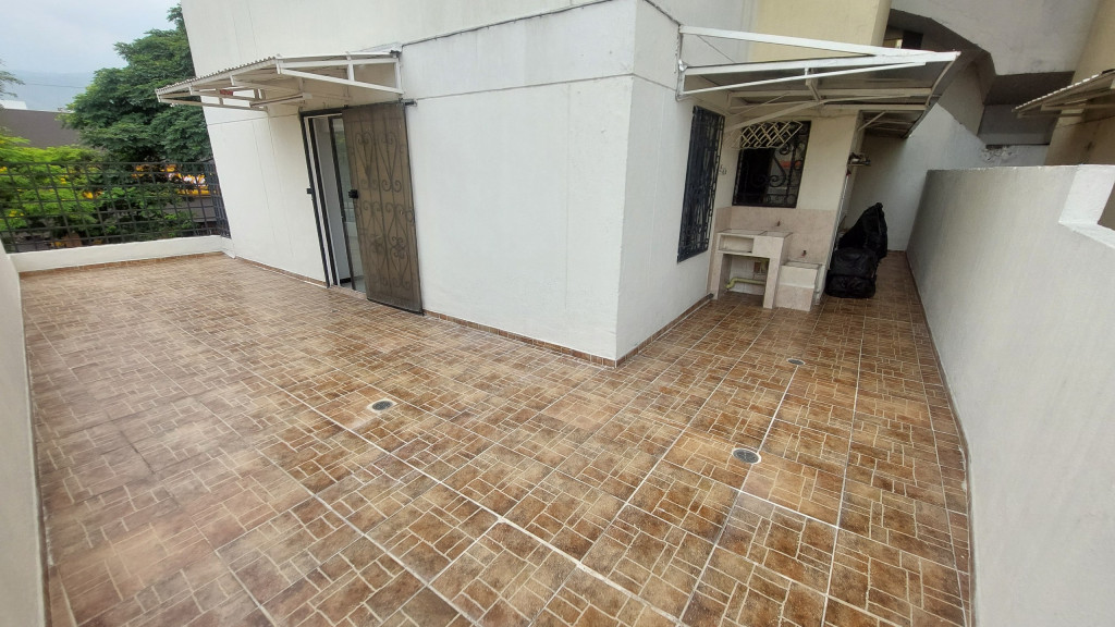 Apartamento en venta en Prados Del Norte, Cali · foto 4 de 24