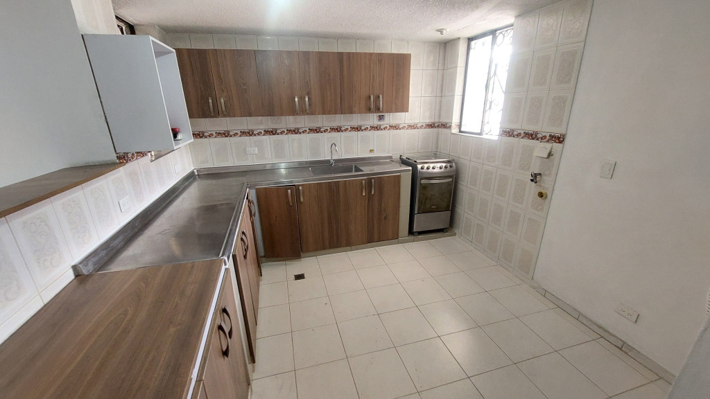 Apartamento en venta en Prados Del Norte, Cali · foto 7 de 24