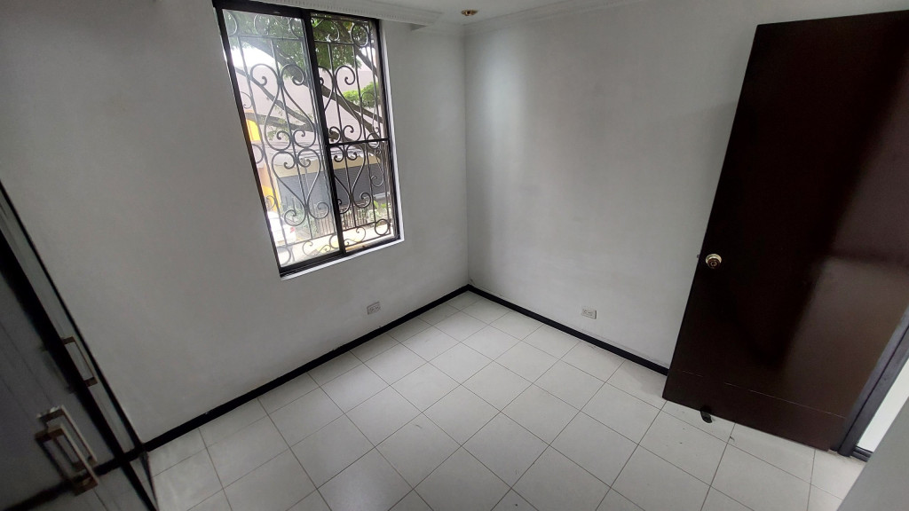Apartamento en venta en Prados Del Norte, Cali · foto 14 de 24