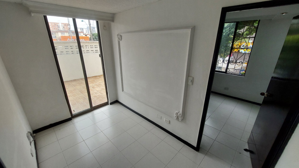 Apartamento en venta en Prados Del Norte, Cali · foto 15 de 24