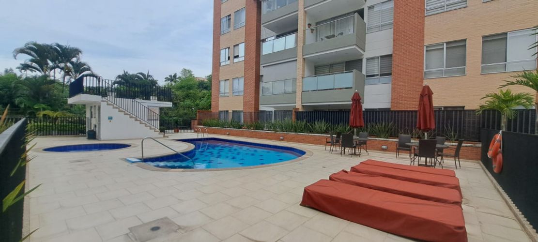 Apartamento de 3 alcobas en venta en Ciudad Jardin, Cali, 93 m² · foto 3 de 23