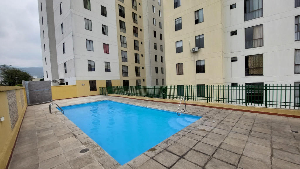 Apartamento en venta en Prados Del Norte, Cali · foto 23 de 24