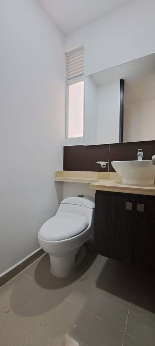 Apartamento de 3 alcobas en venta en Ciudad Jardin, Cali, 93 m² · foto 11 de 23