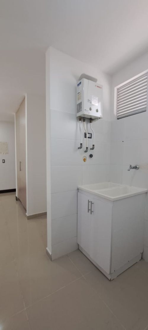 Apartamento de 3 alcobas en venta en Ciudad Jardin, Cali, 93 m² · foto 13 de 23