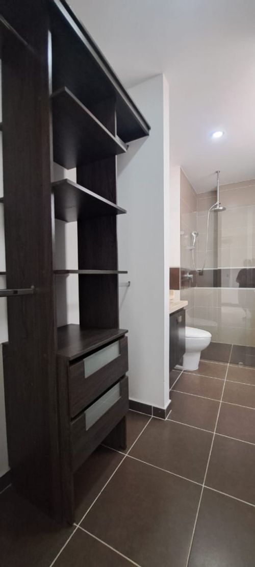 Apartamento de 3 alcobas en venta en Ciudad Jardin, Cali, 93 m² · foto 16 de 23