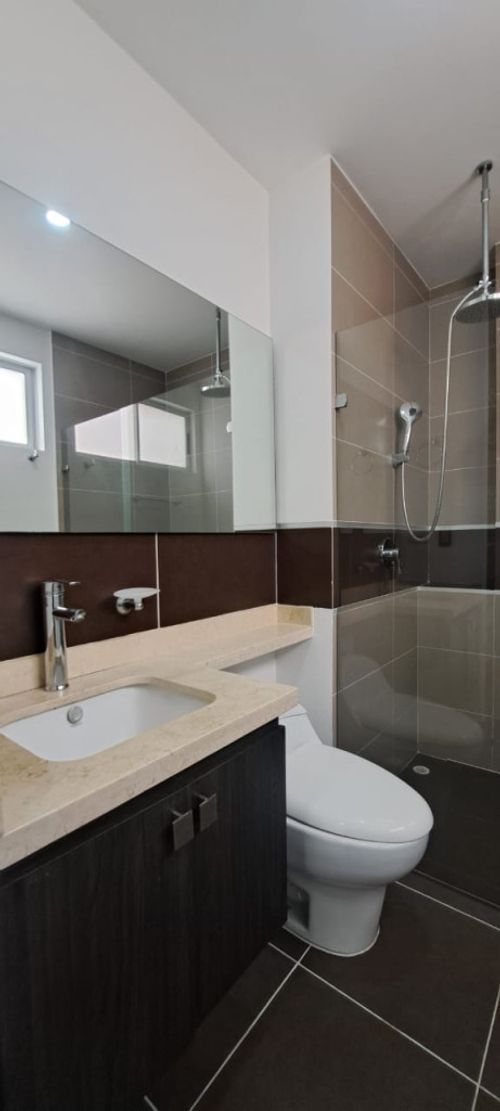 Apartamento de 3 alcobas en venta en Ciudad Jardin, Cali, 93 m² · foto 17 de 23