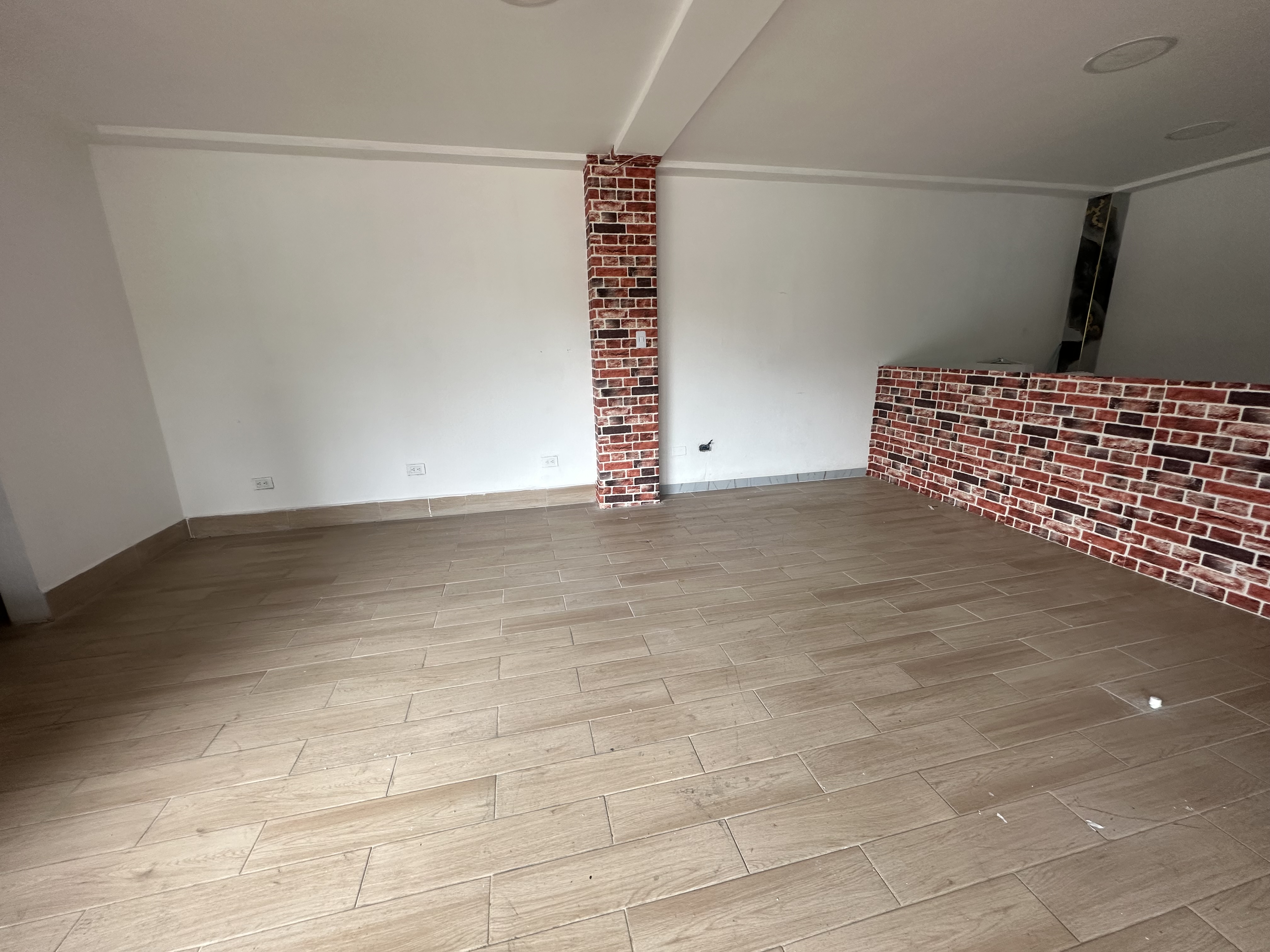 Retail space for rent in Avenida Centenario, Armenia