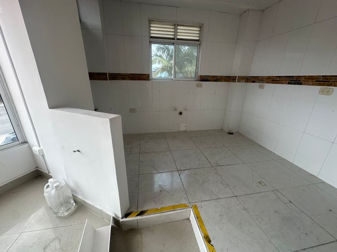 Local en arriendo en Avenida Centenario, Armenia, 110 m² · foto 21 de 24