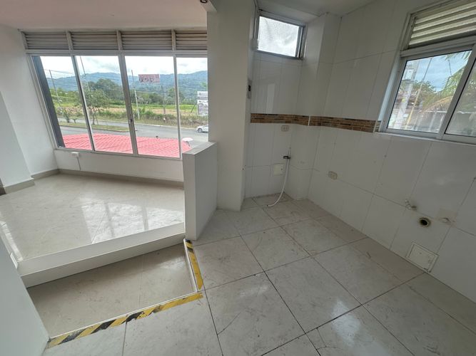 Local en arriendo en Avenida Centenario, Armenia, 110 m² · foto 22 de 24