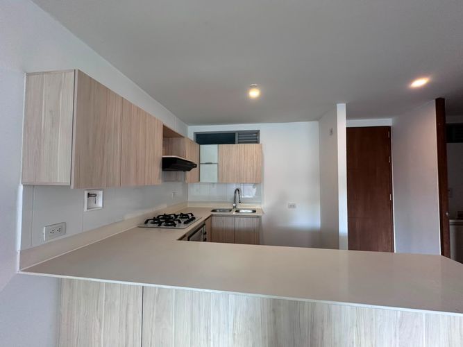 Apartamento de 1 alcoba en arriendo en El Poblado, Medellín, 78 m² · foto 6 de 15