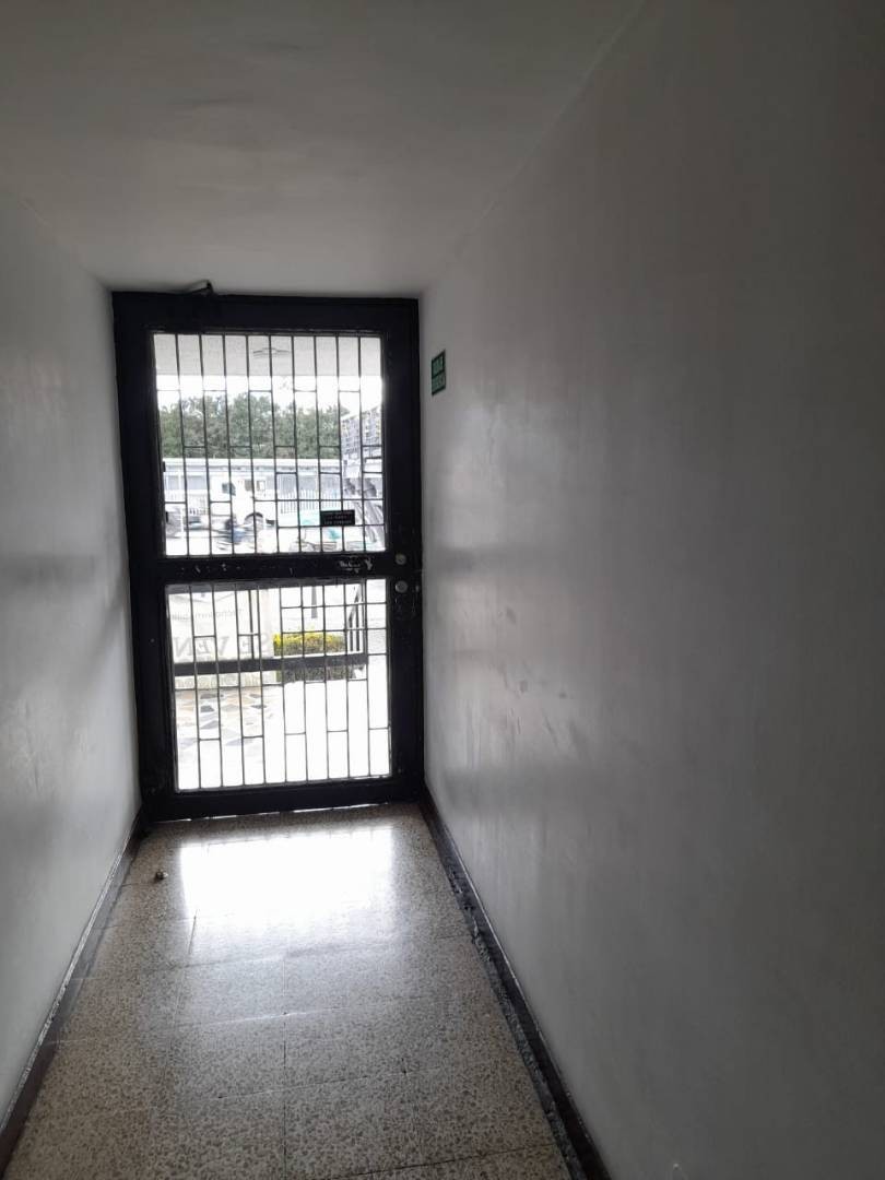Apartamento en venta en Belalcazar, Bogotá · foto 3 de 24