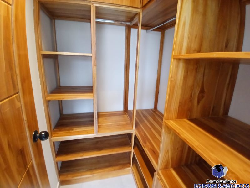 Apartamento en arriendo en Belén, Medellín · foto 3 de 9