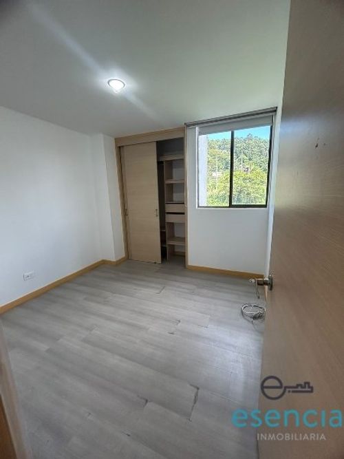 Apartamento de 3 alcobas en arriendo en Castropol, Medellín, 80 m² · foto 6 de 16