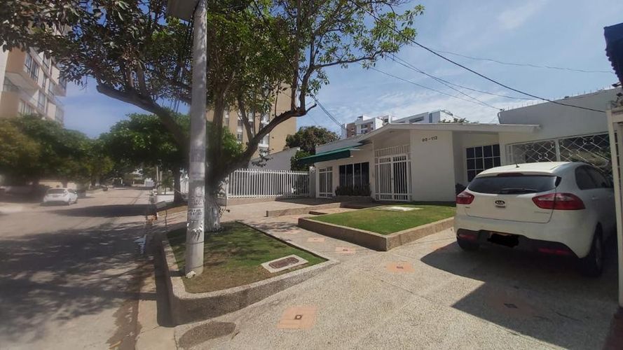 Casa de 13 alcobas en venta en La Campiña, Barranquilla, 614 m² · foto 2 de 13