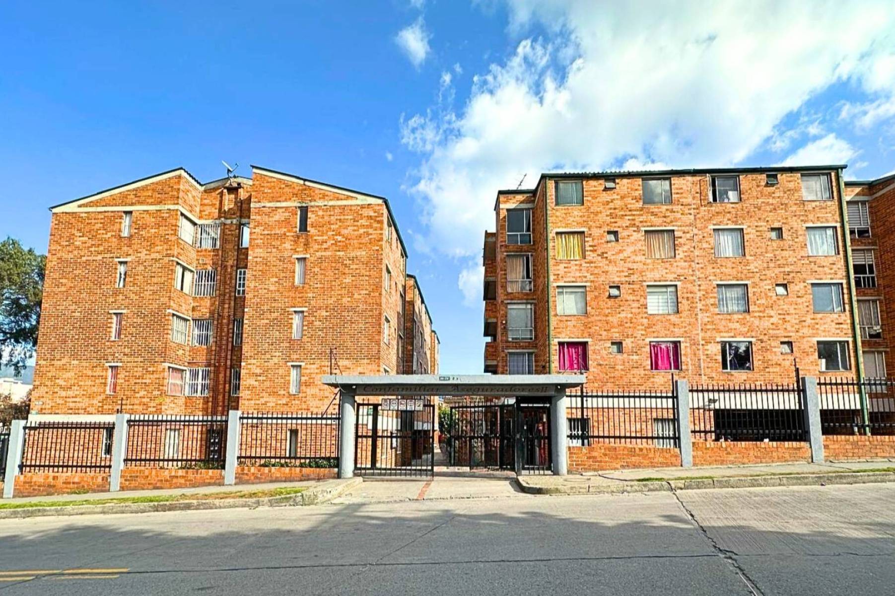 Apartamento en venta en Bravo Paez, Bogotá · foto 3 de 17