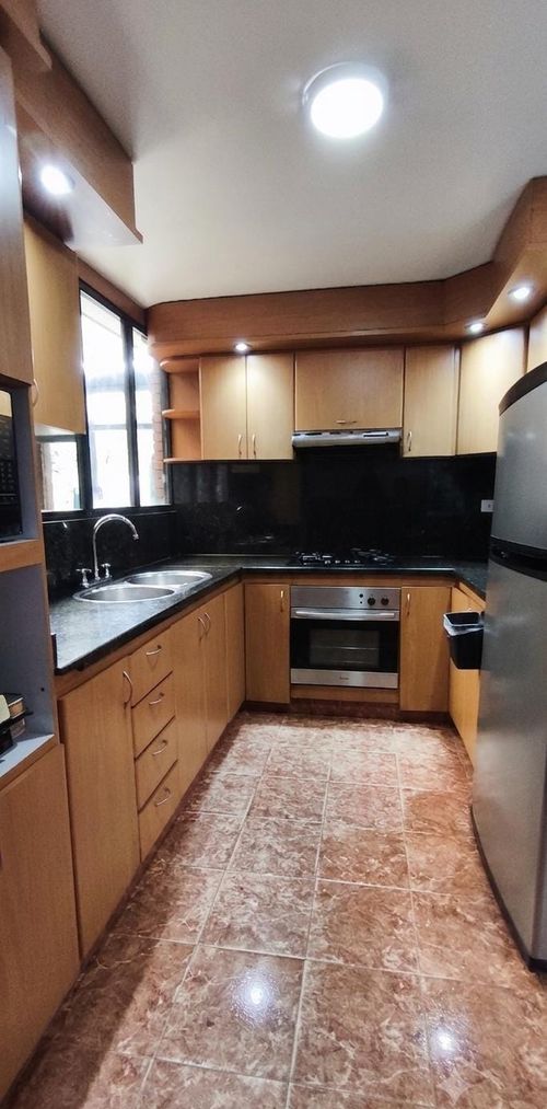 Casa de 5 alcobas en venta en Las Villas, Bogotá, 370 m² · foto 11 de 24