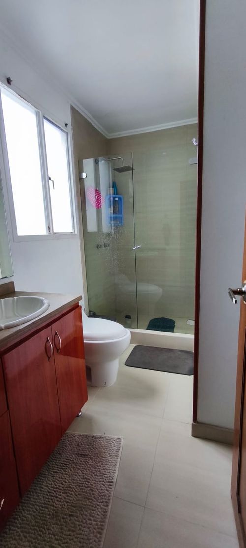 Casa de 5 alcobas en venta en Las Villas, Bogotá, 370 m² · foto 17 de 24