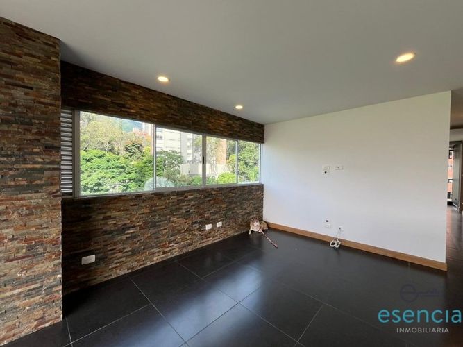 Apartamento de 2 alcobas en arriendo en Los Balsos, Medellín, 90 m² · foto 7 de 9
