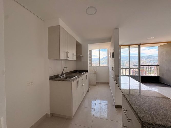 Apartamento de 2 alcobas en arriendo en Aliadas Del Sur, Sabaneta, 55 m² · foto 2 de 14