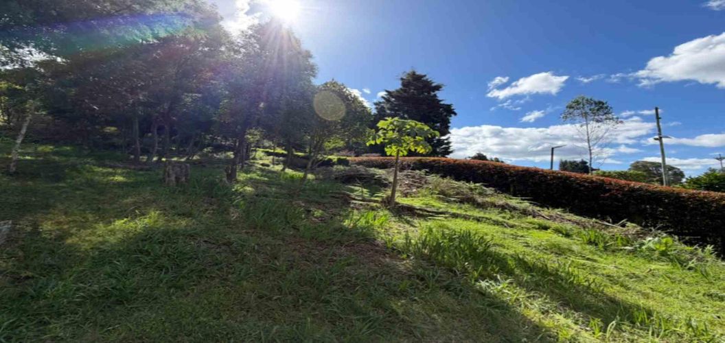 Lote en venta en San Isidro, Guarne, 2095 m² · foto 5 de 9