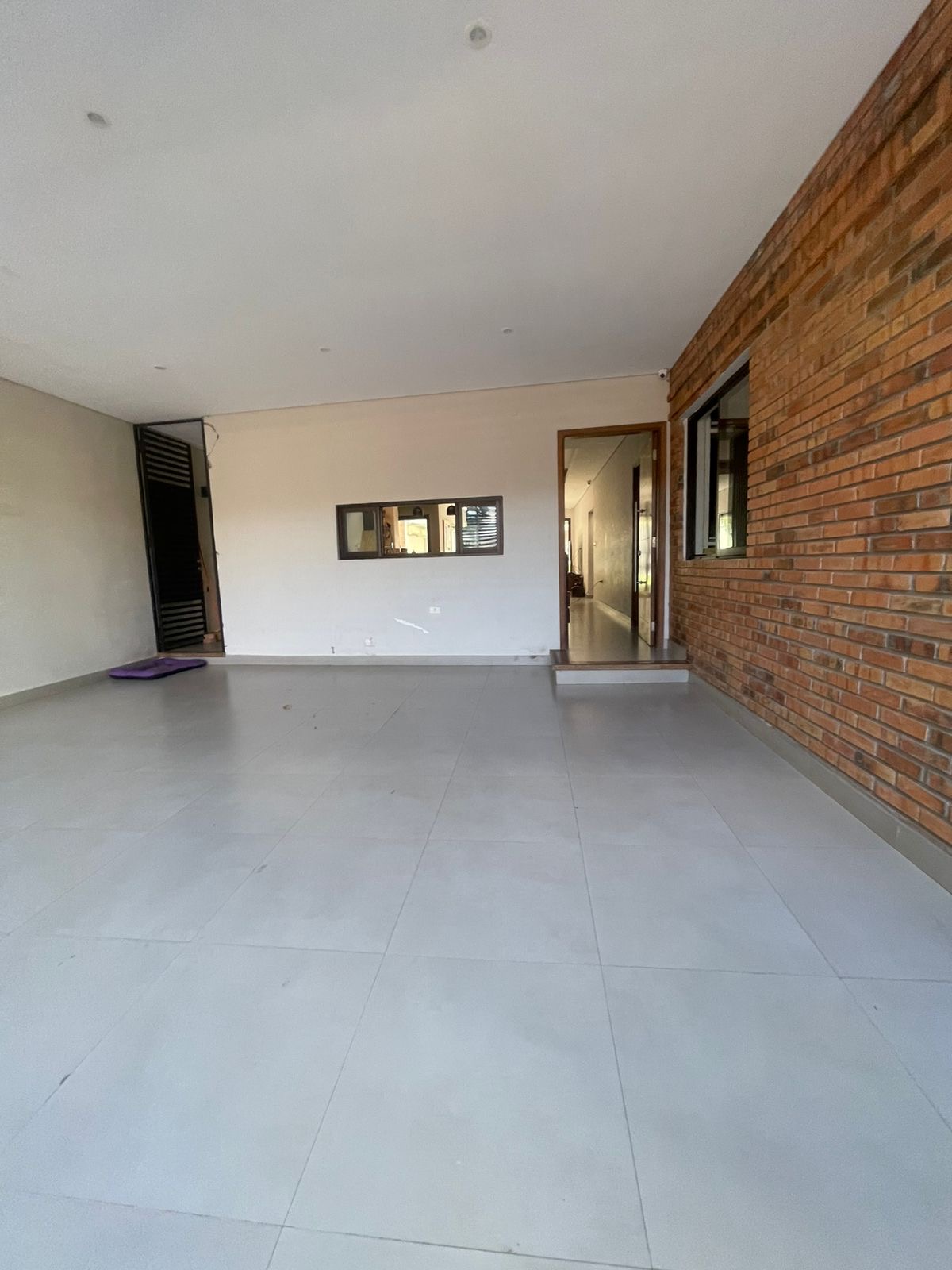 Alquilo Residencia en Bo.Ycua Sati. — foto 2