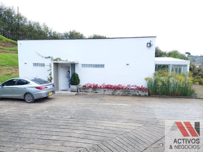 Casa de 4 alcobas en venta en El Carmen De Viboral, El Carmen de Viboral · foto 22 de 24