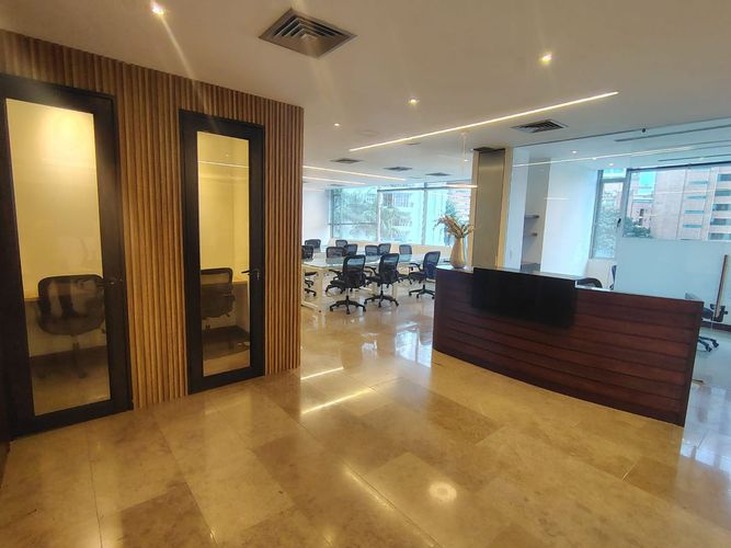 Oficina en arriendo en El Poblado, Medellín, 155 m² · foto 7 de 14