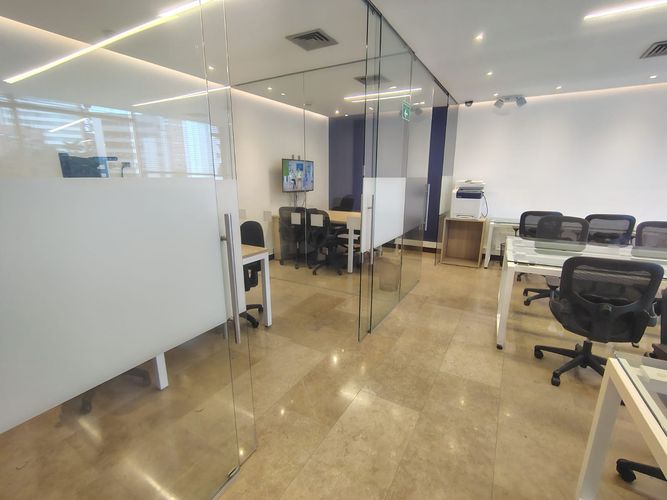 Oficina en arriendo en El Poblado, Medellín, 155 m² · foto 3 de 14
