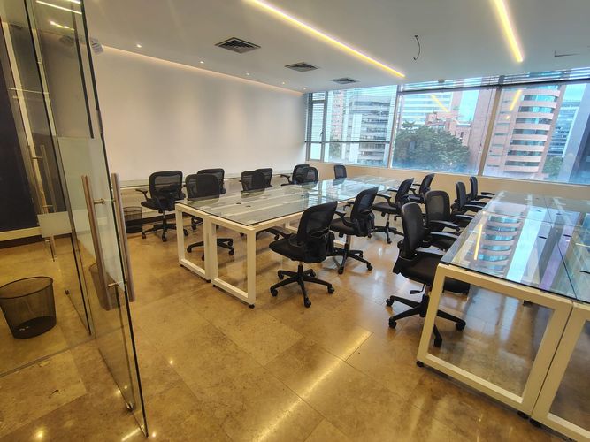 Oficina en arriendo en El Poblado, Medellín, 155 m² · foto 11 de 14